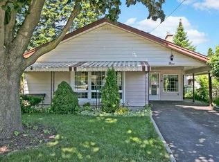 9 Orford Pl, Toronto, ON M9W4B1