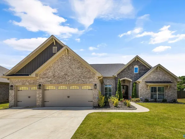 7418 Flint Crossing Cir, Owens Cross Roads, AL 35763