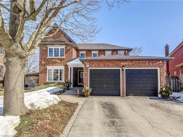 560 Chagall Ct, Mississauga, ON L5R 3A8