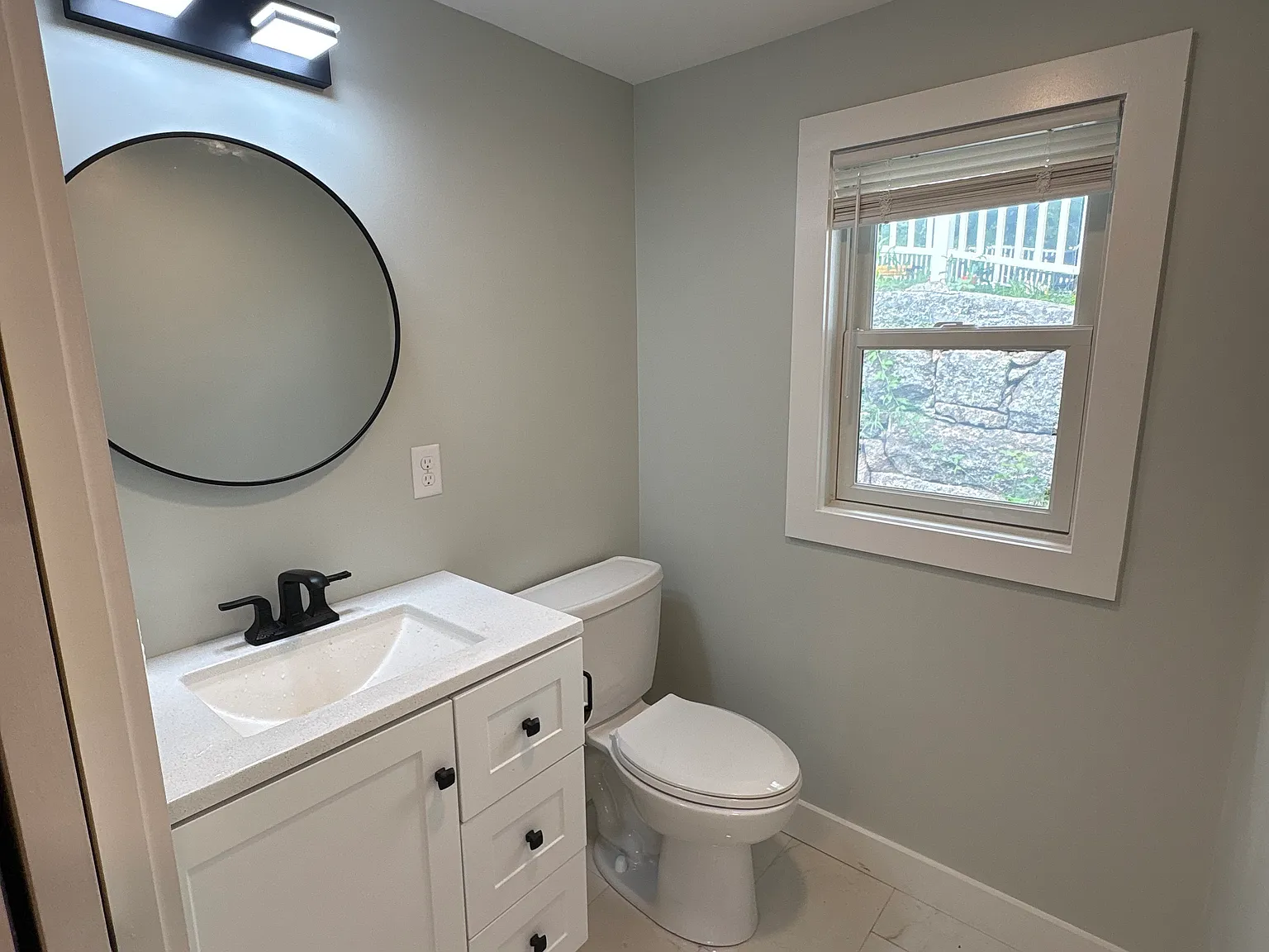 1 bed, 1.5 bath, 400 sqft, $2,200 — Photo 4