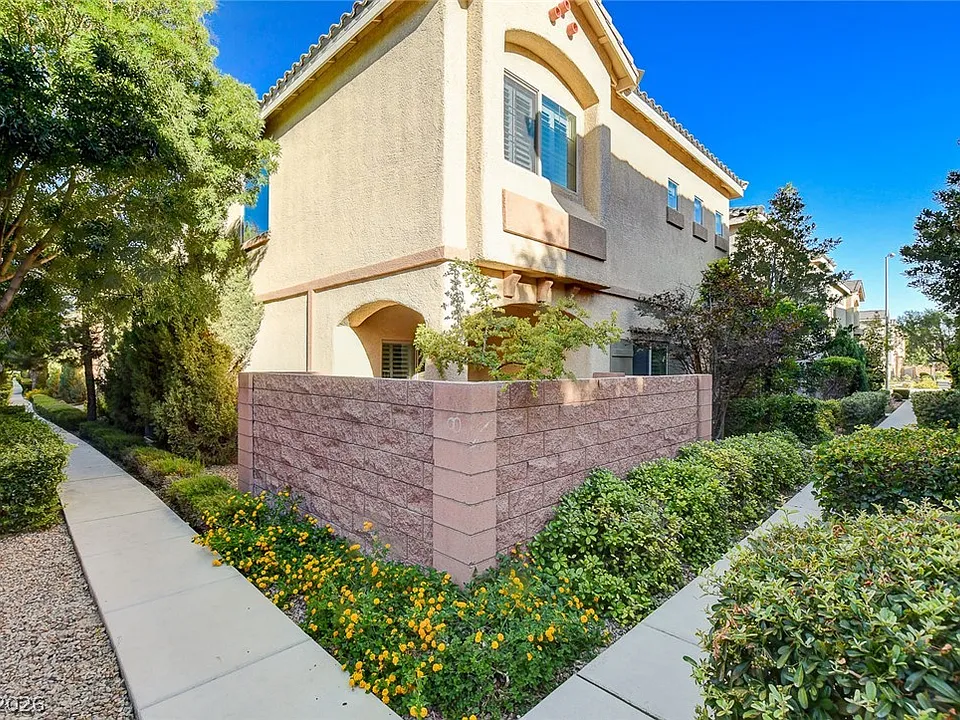 9634 Volk Ave