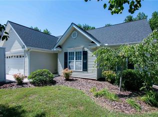 3806 Eagles View Ct, High Point, NC 27265