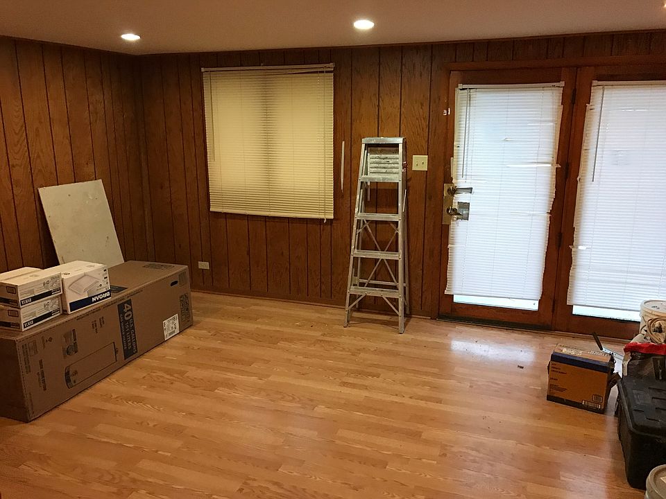 1st image of 14761 Lincoln Ave
