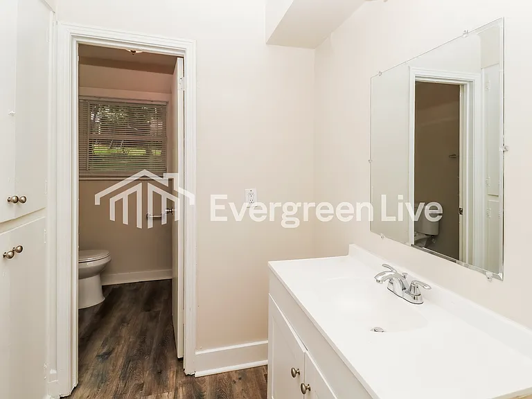 341 Forest Ave — Photo 12