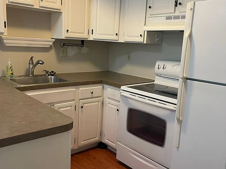 24 E Green Valley Cir — Photo 10