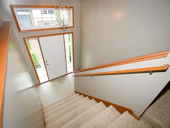 2nd image of 915 Ledgestone Dr