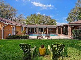15321 SW 82nd Ave, Palmetto Bay, FL 33157