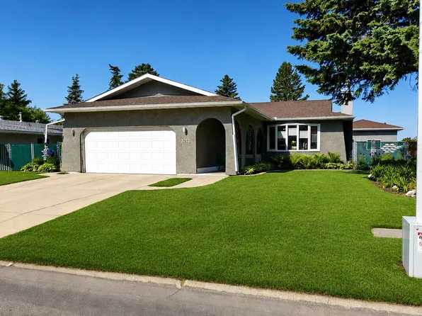 3212 73rd St NW, Edmonton, AB T6K 1K1