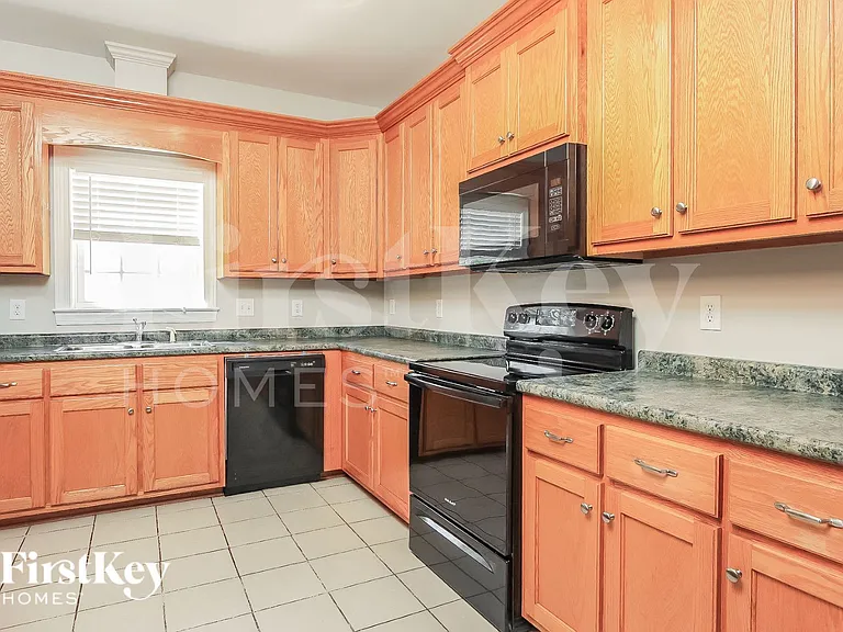 85 Great Oak Dr — Photo 7