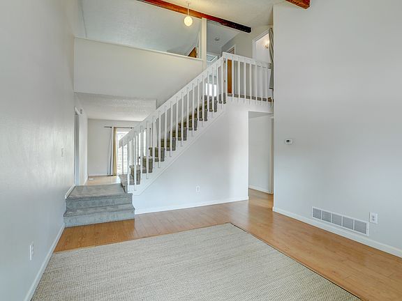 2nd image of 295 Dahlia Dr