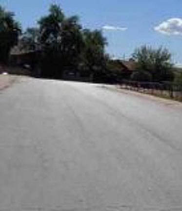 Exterior Neighborhood (street photo)