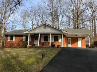 8001 Ronald Rd, Manassas, VA 20112