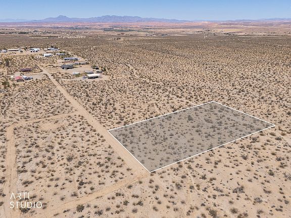 4th image of 4 E Red Horizon Rd