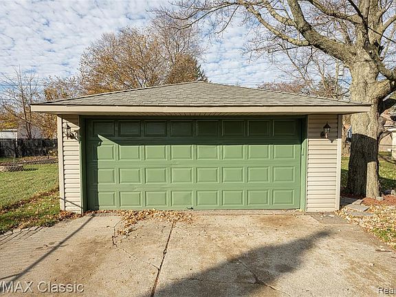 5th image of 11345 Arcola St