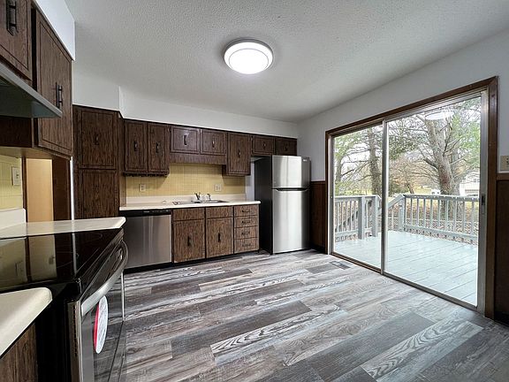 5th image of 11518 Midhurst Dr