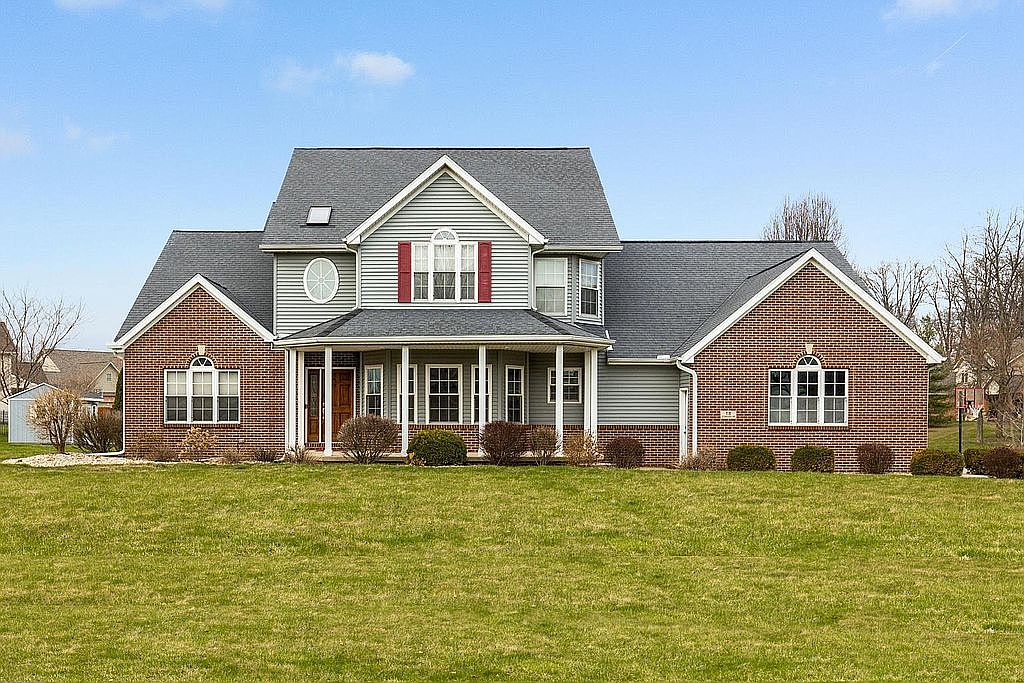 18 Stonegate Dr, Groveland, IL 61535 Zillow