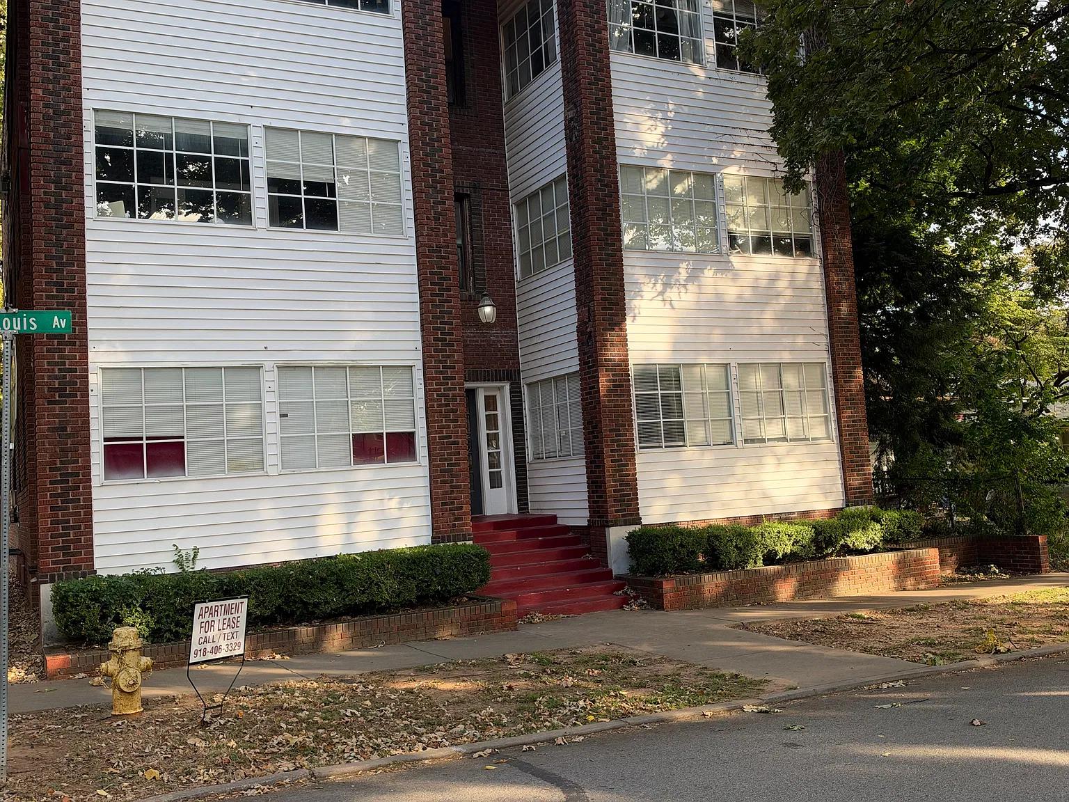 1701 S Saint Louis Ave — Photo 2