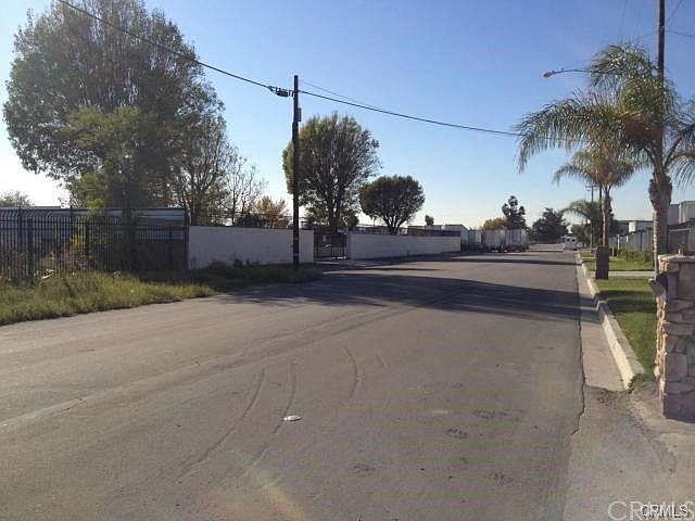 1st image of 15817 Boyle Ave