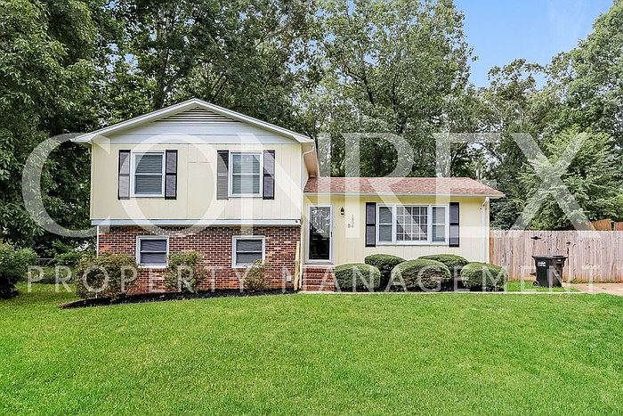 1st image of 1306 E Yellow Wood Dr