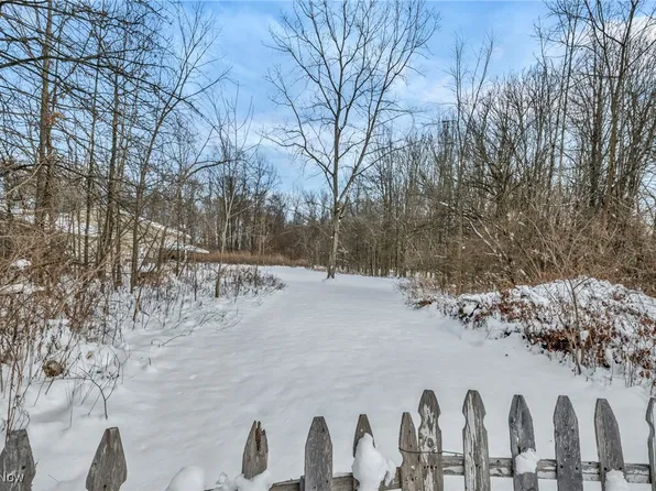 Marks Rd, Strongsville, OH 44149