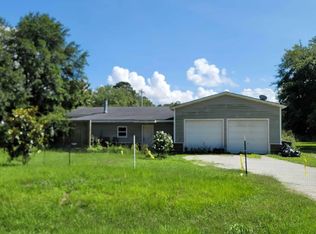 628 Barn Rd, Bonneau, SC 29431