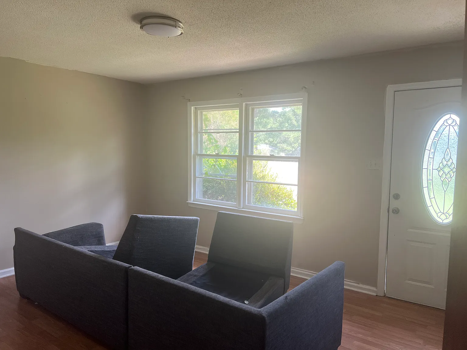 3 bed, 1.5 bath, 1173 sqft, $1,325 — Photo 3