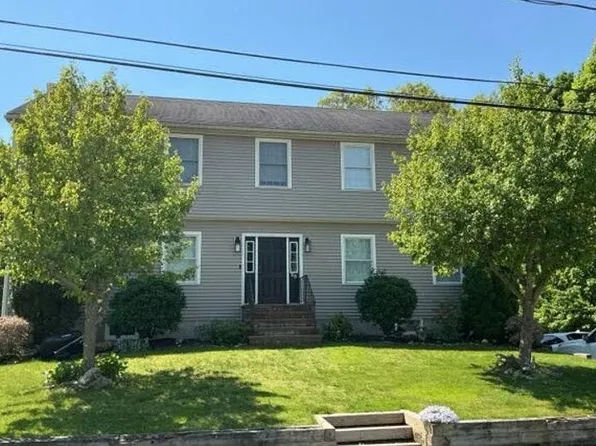 25 Wheeler Ave, Rockland, MA 02370