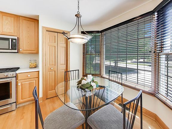 4th image of 1049 Plantain Ct