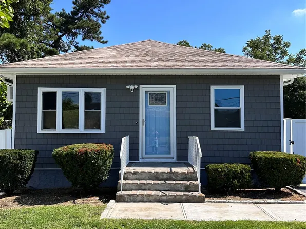 61 S 21st Street, Wyandanch, NY 11798