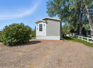 517 Antelope St, Wall, SD 57790