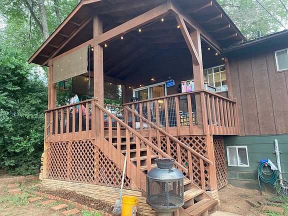 Large covered back deck