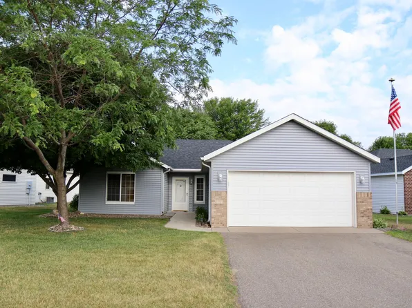 1131 Willow Pond Dr, Waite Park, MN 56387