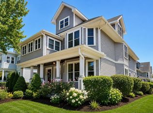 256 Watertown St #256, Newton, MA 02458