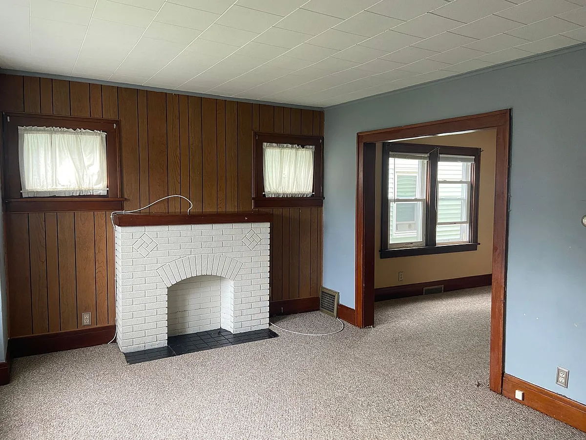 Building Photo - 39 Somerton Ave