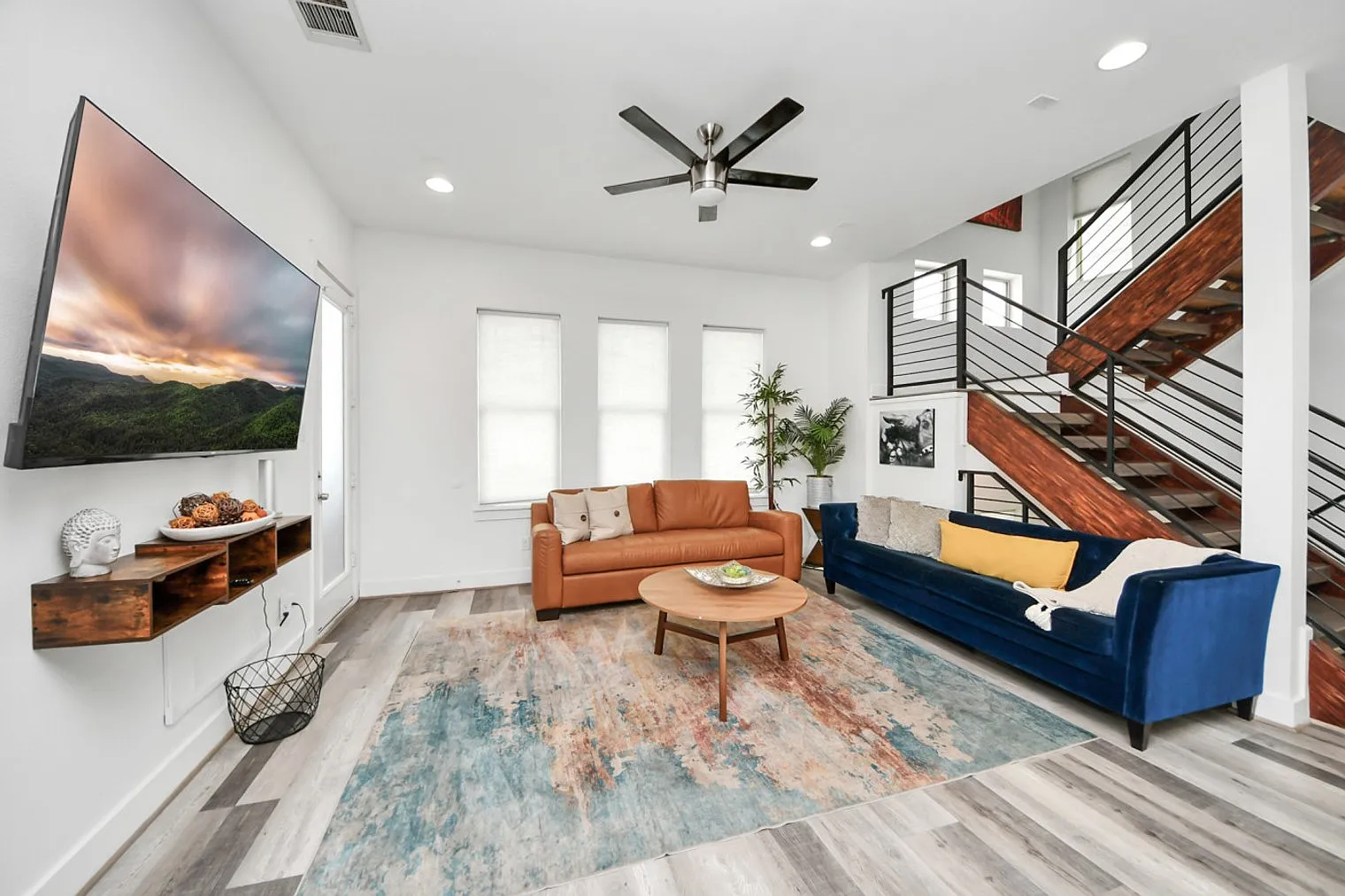 5 bed, 4.0 bath, $10,249 — Photo 3