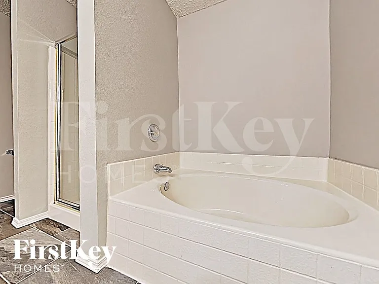 1001 Mazourka Dr — Photo 8