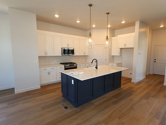 2nd image of 7301 W Terraine Rd