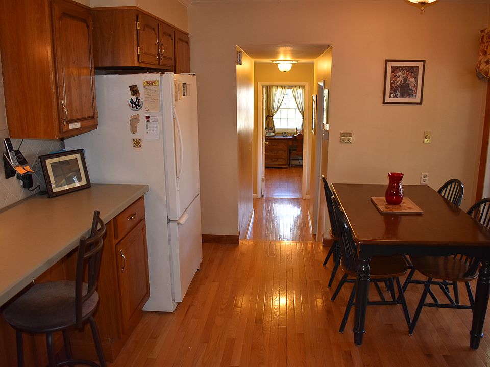 1st image of 20 Casablanca Ct
