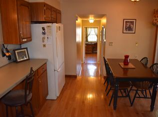 20 Casablanca Ct, Clifton Park, NY 12065