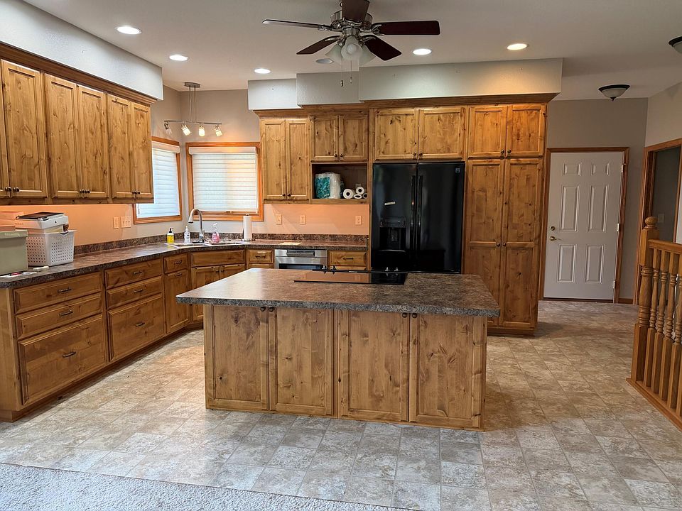2nd image of 196 Janet Marie Ln