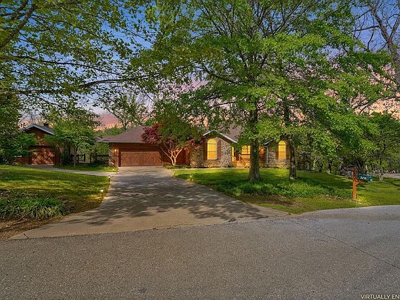 2nd image of 1763 Yoachum Drive