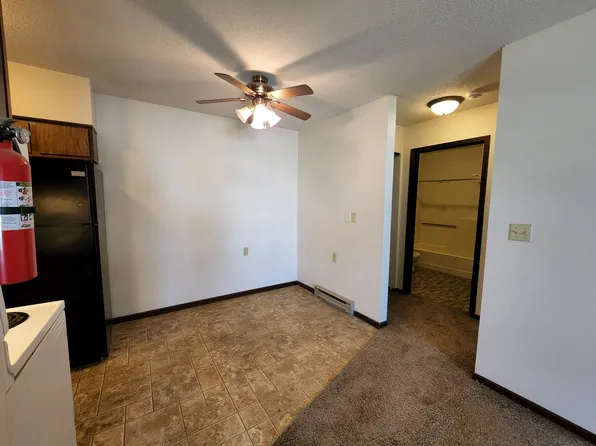 201 2nd St, 201 2nd St APT 1, Beaman, IA 50609