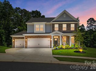 6042 Sylvan Dr, Denver, NC 28037