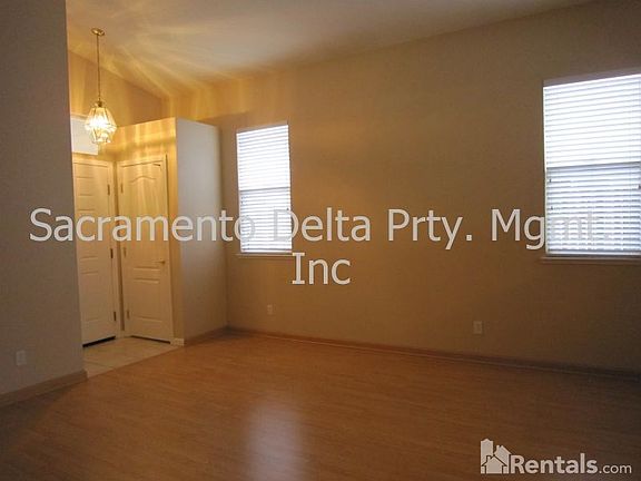 5th image of 1439 Kerslake Cir