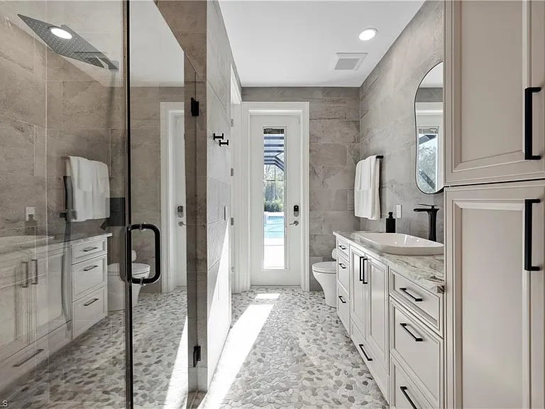 590 Carica Rd — Photo 33