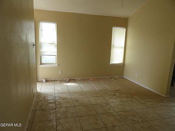 4th image of 663 Danube Dr