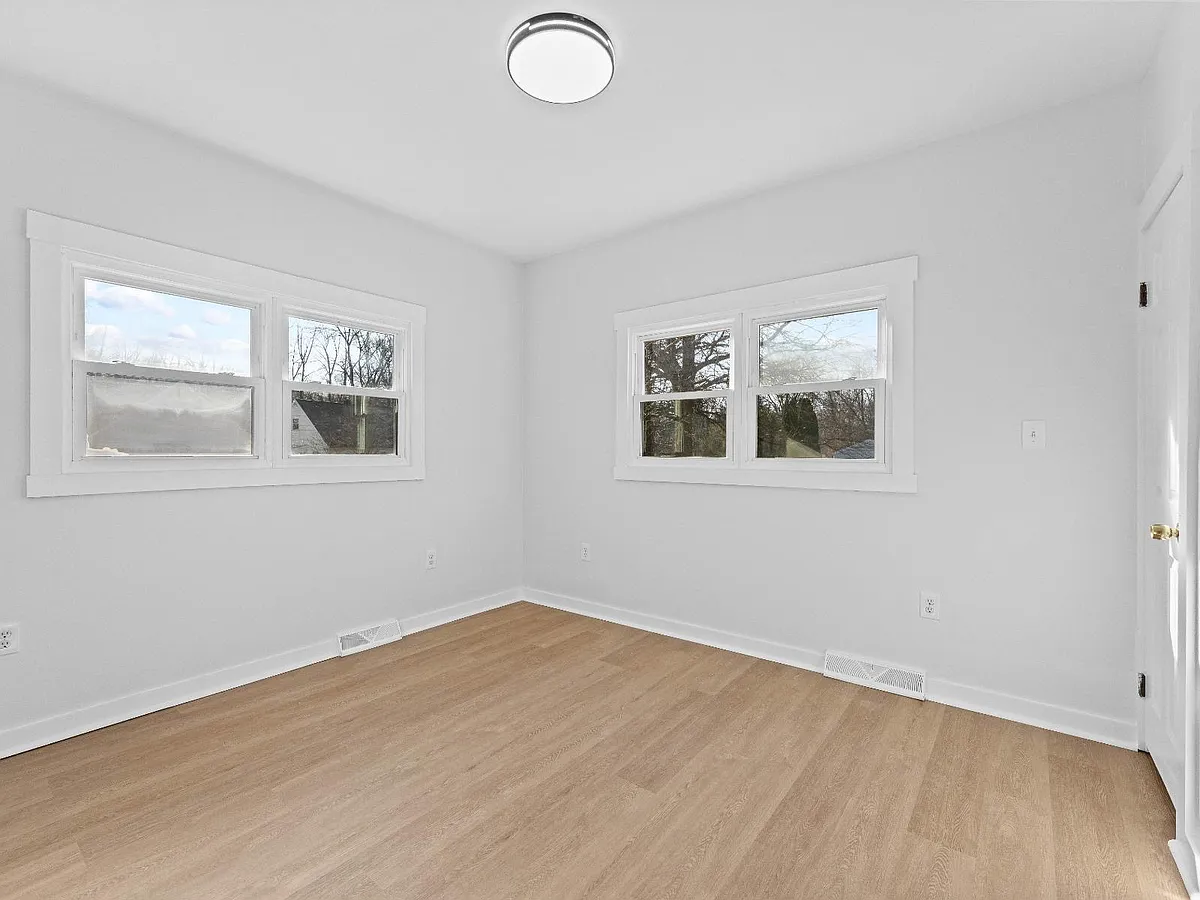 Building Photo - 507 Vetterlein Ave