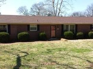 1419 Perkins Ln, Columbia, TN 38401