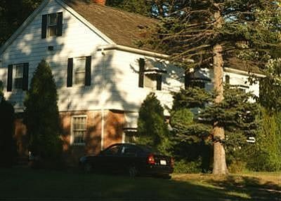 2nd image of 3097 Albion Rd