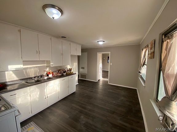 5th image of 1229 Karen Rd